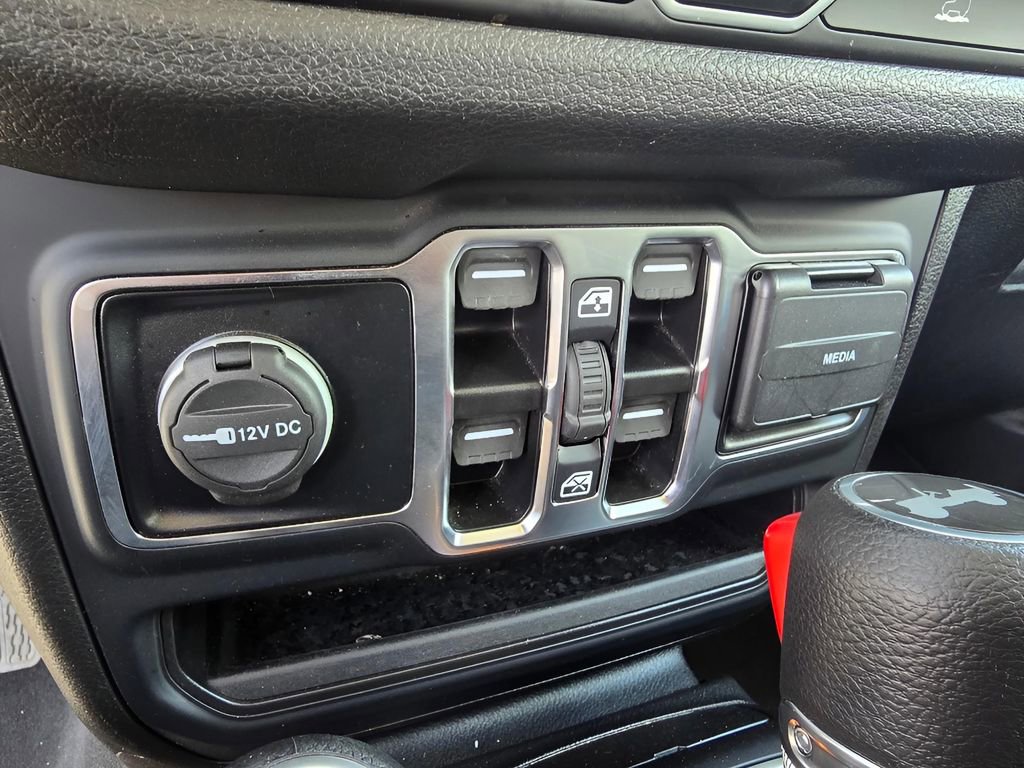 Used 2025 Jeep Wrangler Unlimited Sport AWD/4WD image 20