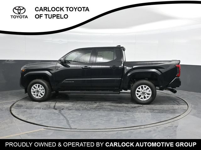 Used 2025 Toyota Tacoma SR5 AWD/4WD image 9