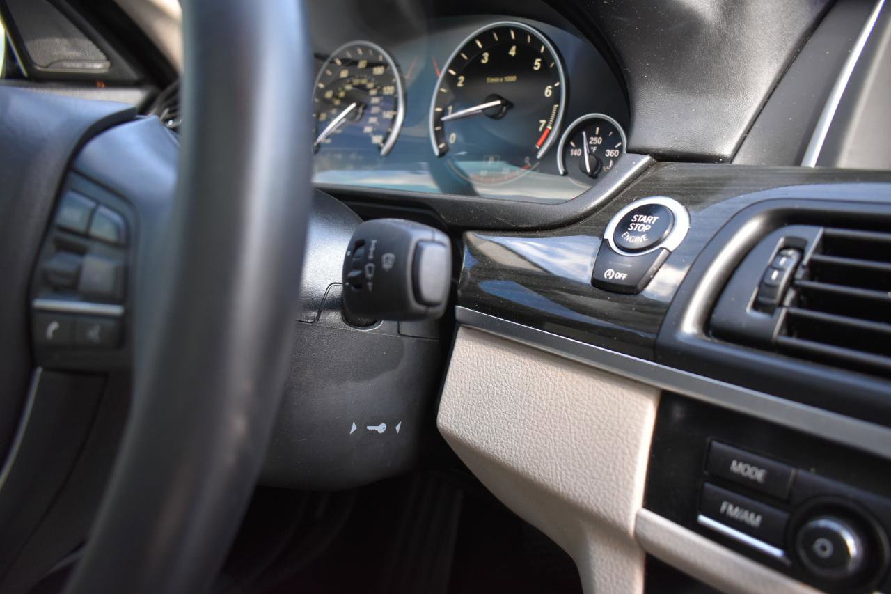 Used 2015 BMW 550i Sedan RWD image 45
