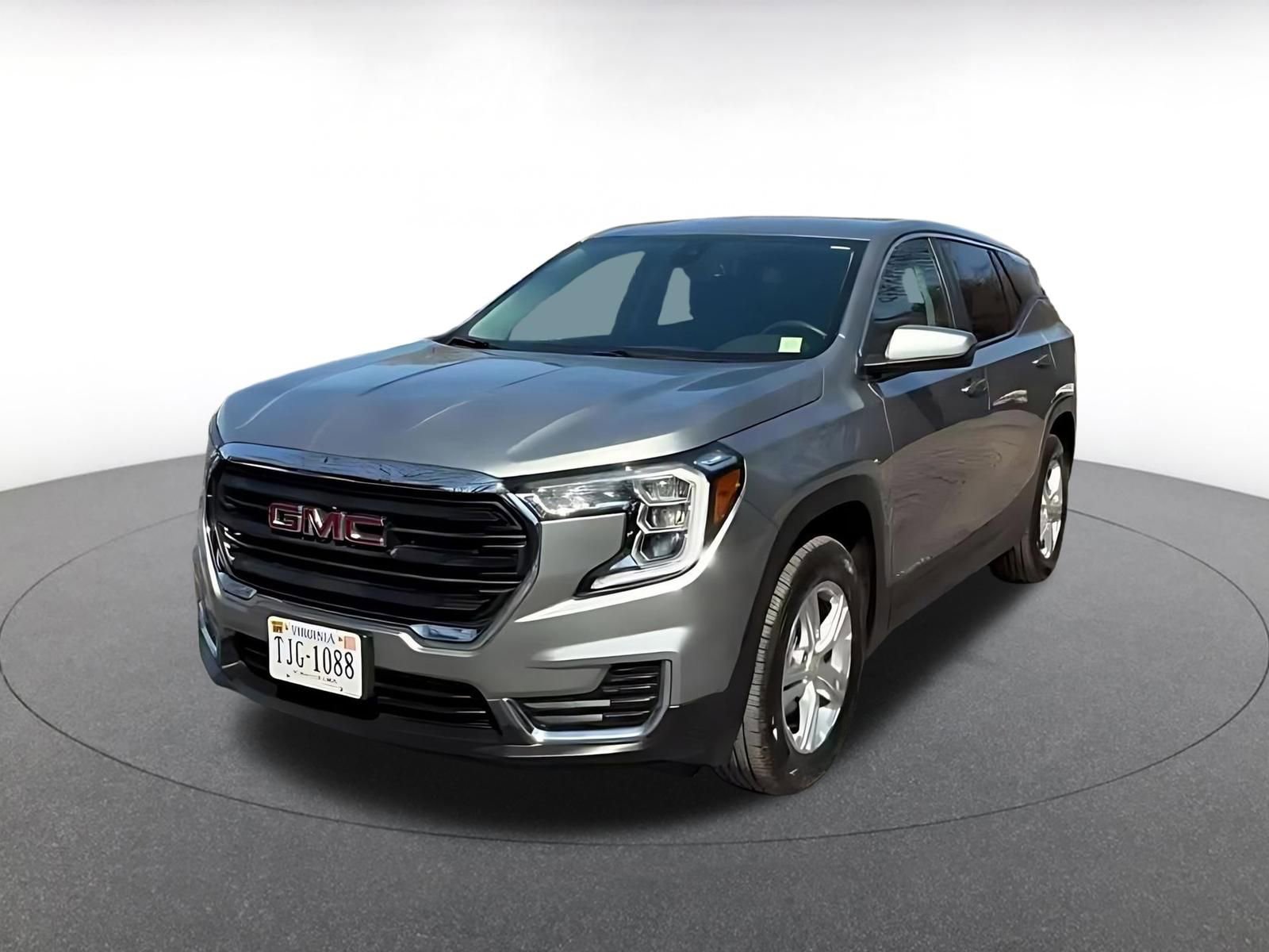 Used 2024 GMC Terrain SLE image 7