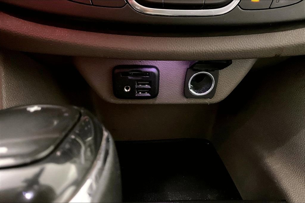 Used 2020 Chevrolet Traverse LT w/ LT Premium Package image 34