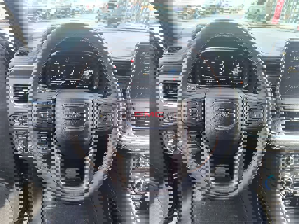 Used 2023 GMC Yukon AT4 image 14