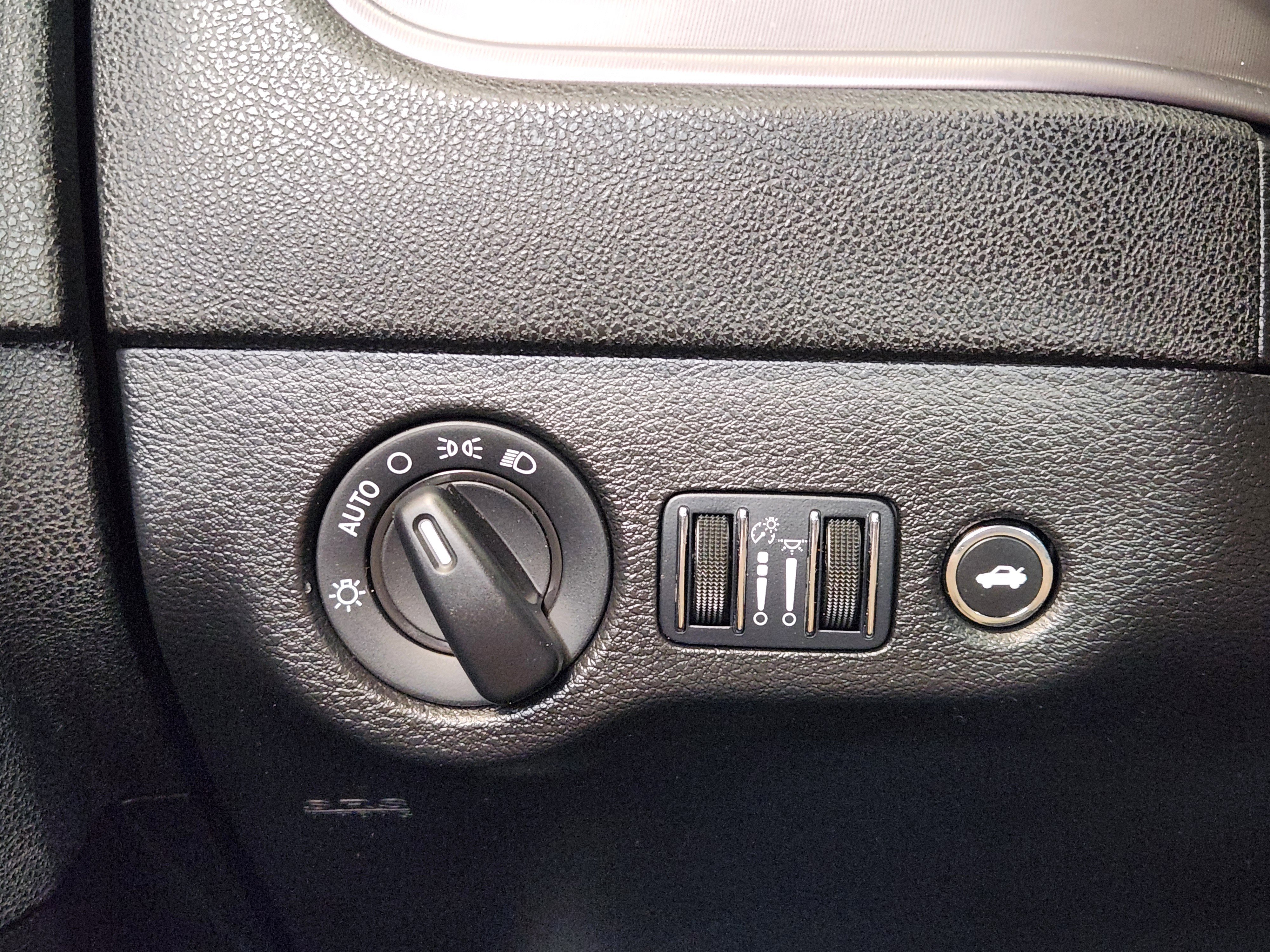 Used 2023 Dodge Charger SXT RWD image 23