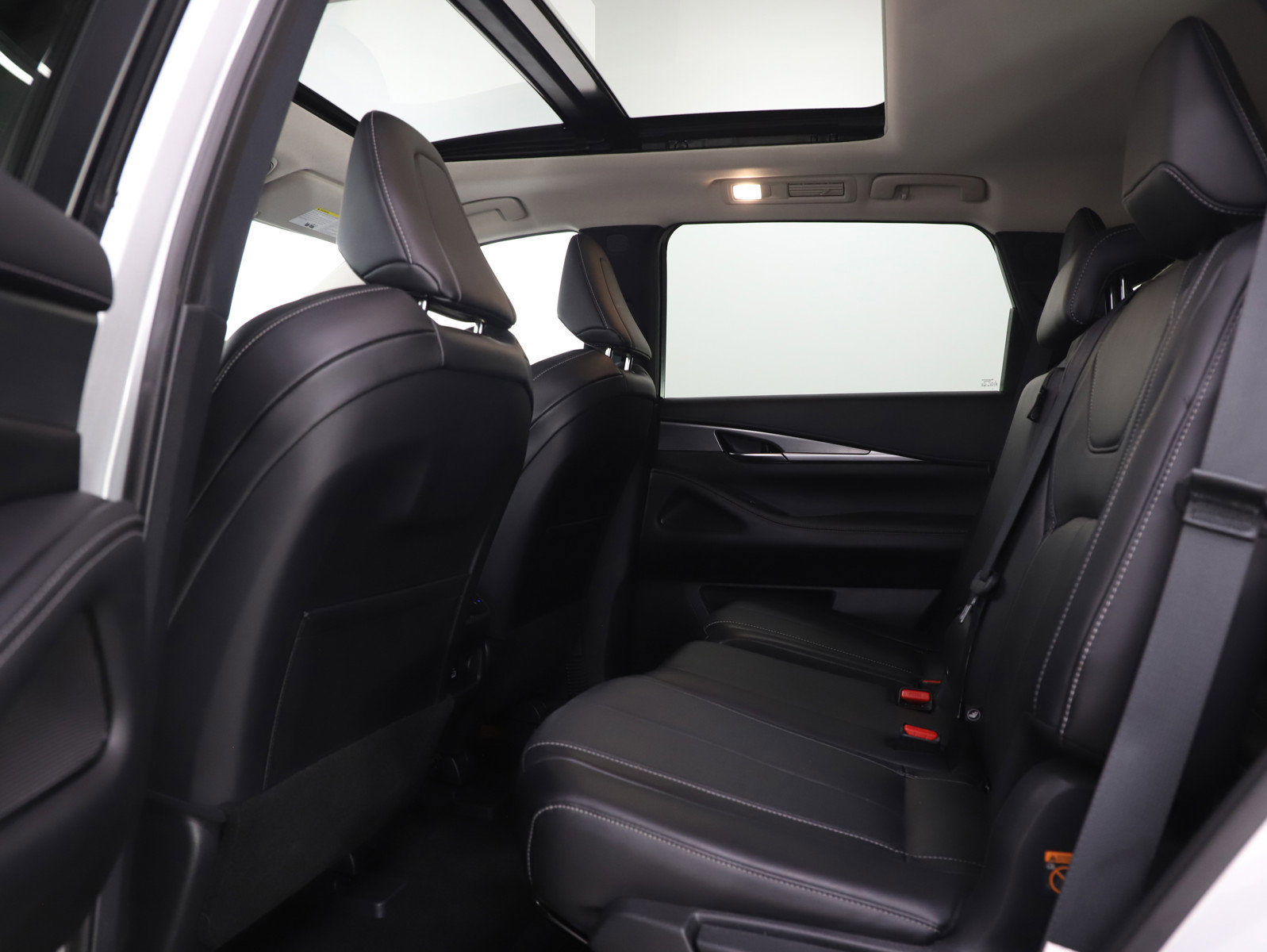 Used 2023 INFINITI QX60 Luxe image 19