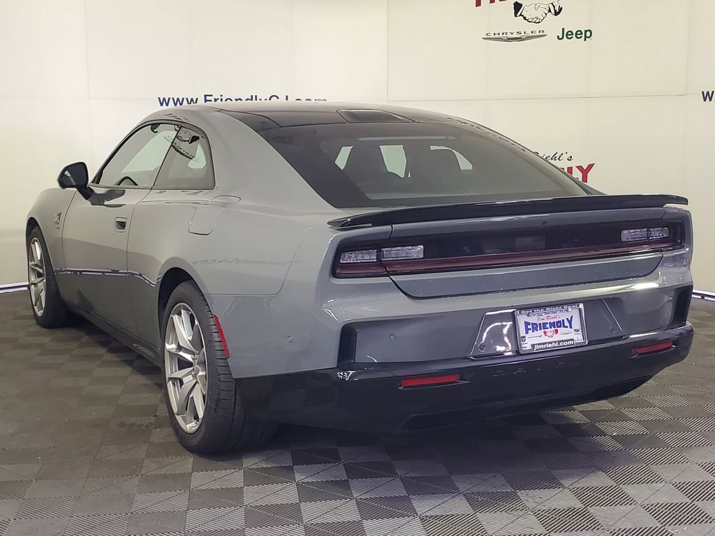 Used 2024 Dodge Charger Daytona Scat Pack w/ Plus Group AWD/4WD image 4