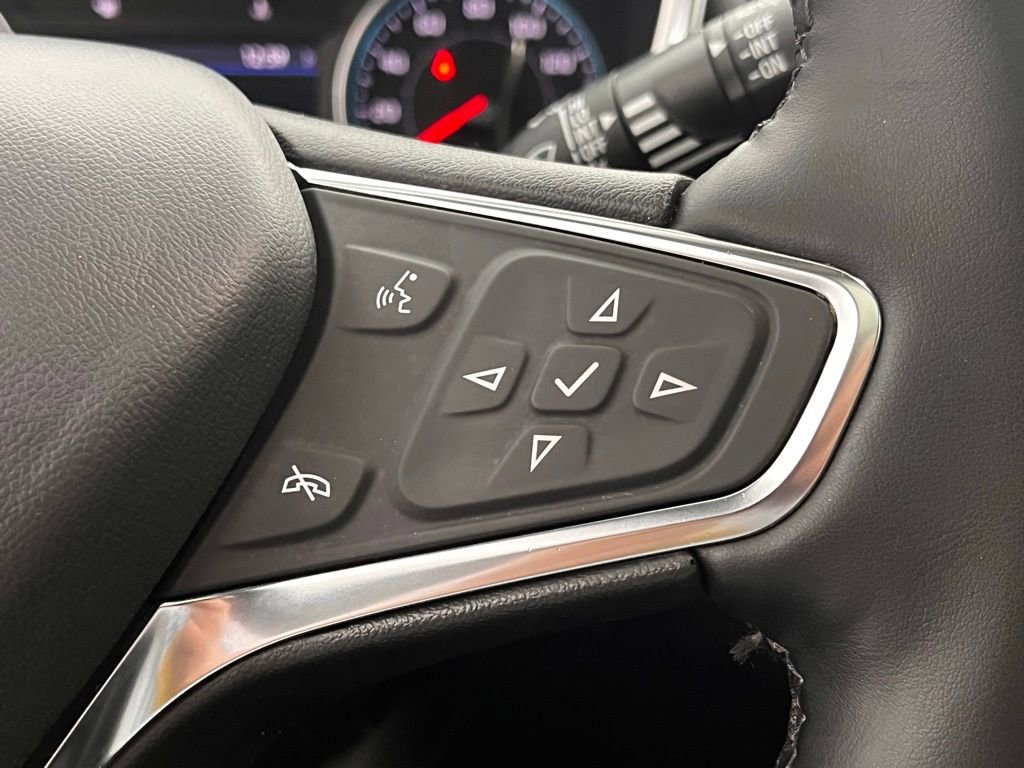 Used 2024 Chevrolet Equinox Premier image 24