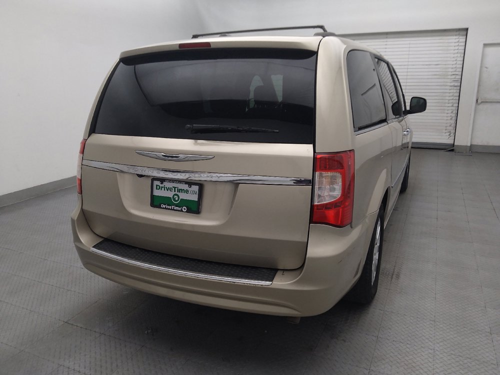Used 2015 Chrysler Town & Country Touring w/ Driver Convenience Group FWD image 7