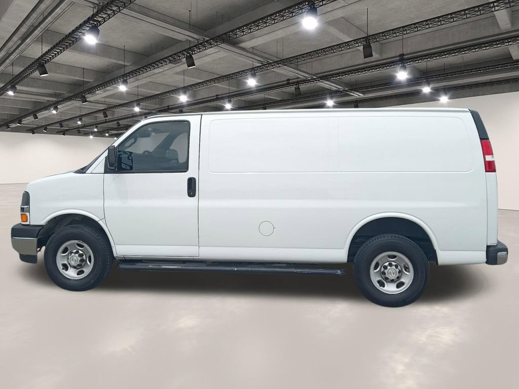 Used 2021 Chevrolet Express 2500 w/ Driver Convenience Package image 13