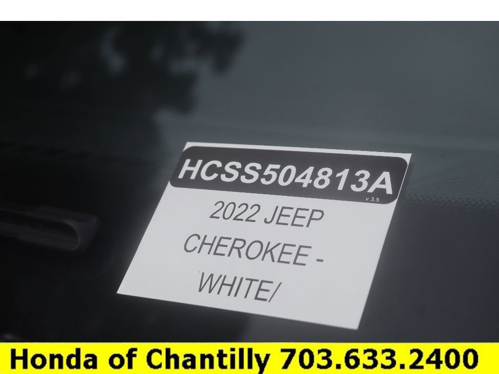 Used 2022 Jeep Cherokee Limited image 32