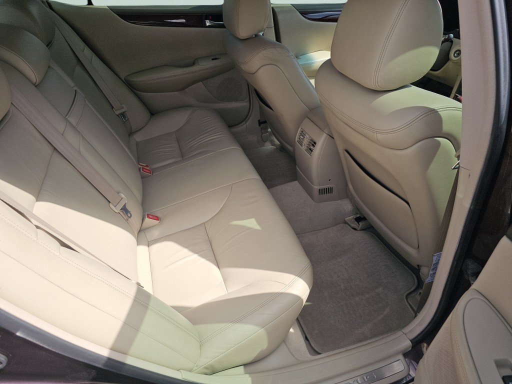 Used 2002 Lexus ES 330 w/ Premium Pkg FWD image 5