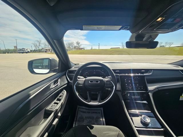 New 2026 Jeep Grand Cherokee Laredo image 13