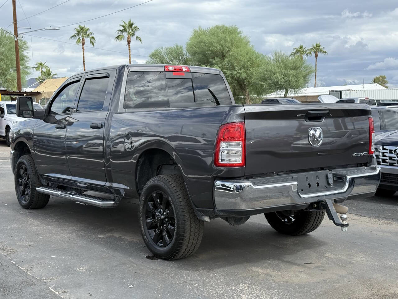 Used 2024 RAM 2500 Tradesman w/ Chrome Appearance Group image 6