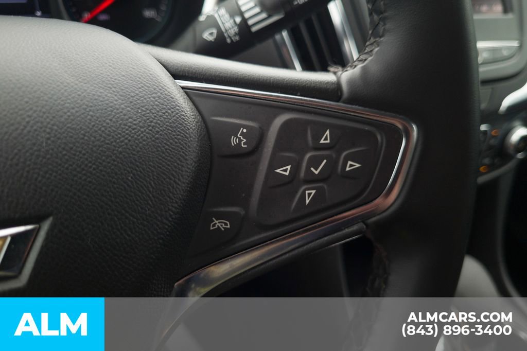 Used 2024 Chevrolet Equinox LT FWD image 29