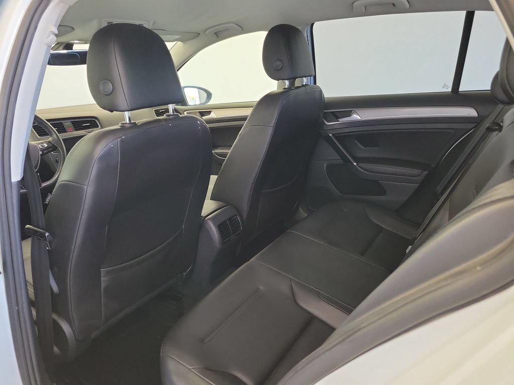 Used 2016 Volkswagen e-Golf SEL Premium FWD image 12