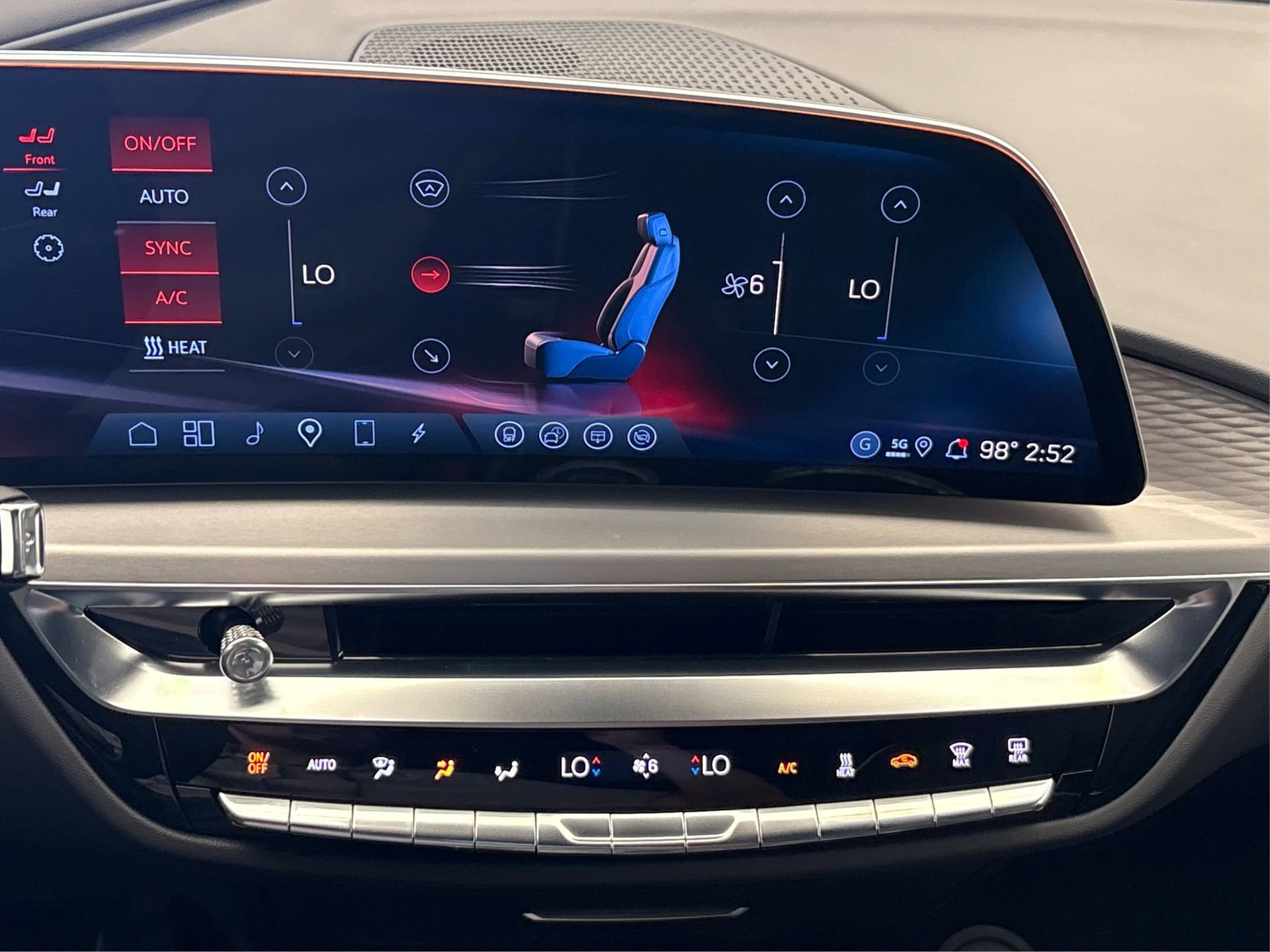 New 2026 Cadillac Lyriq V image 25