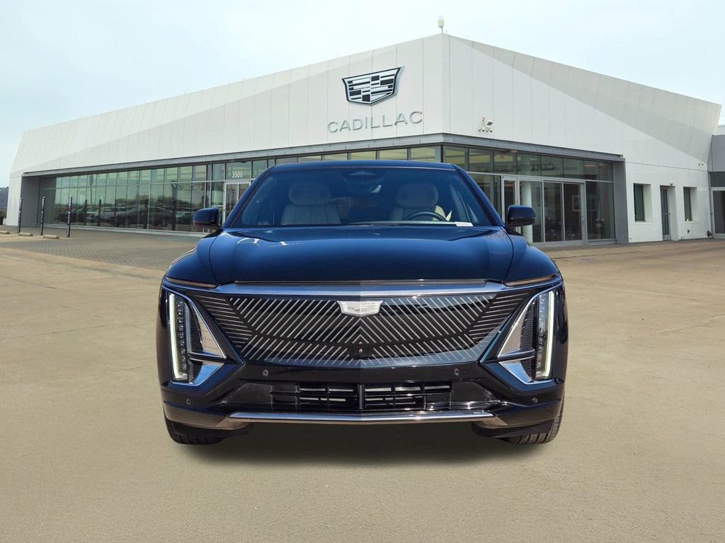 Certified 2024 Cadillac Lyriq Luxury w/ Nappa Leather Package image 2