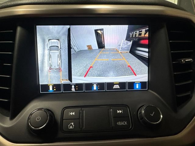 Used 2021 GMC Acadia Denali w/ Denali Technology Package FWD image 11