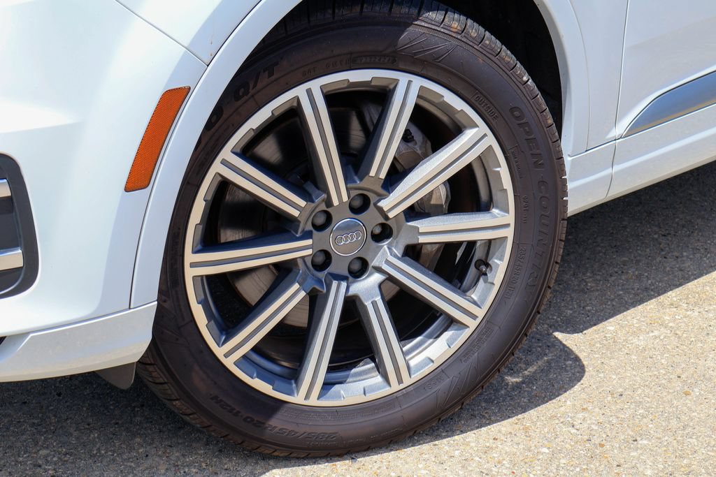Used 2019 Audi Q7 2.0T Premium Plus w/ Premium Plus Package AWD/4WD image 31