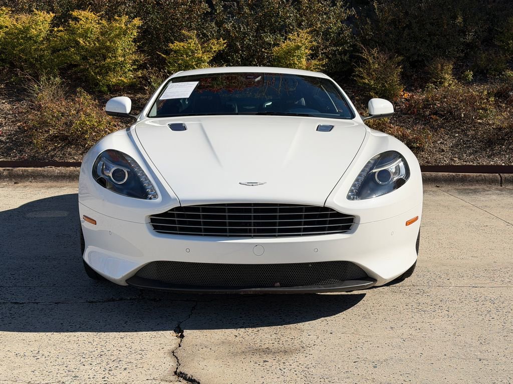 Used 2015 Aston Martin DB9 Coupe image 7