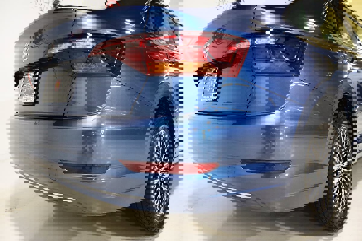 Used 2019 Volkswagen Jetta SE w/ Cold Weather Package image 65