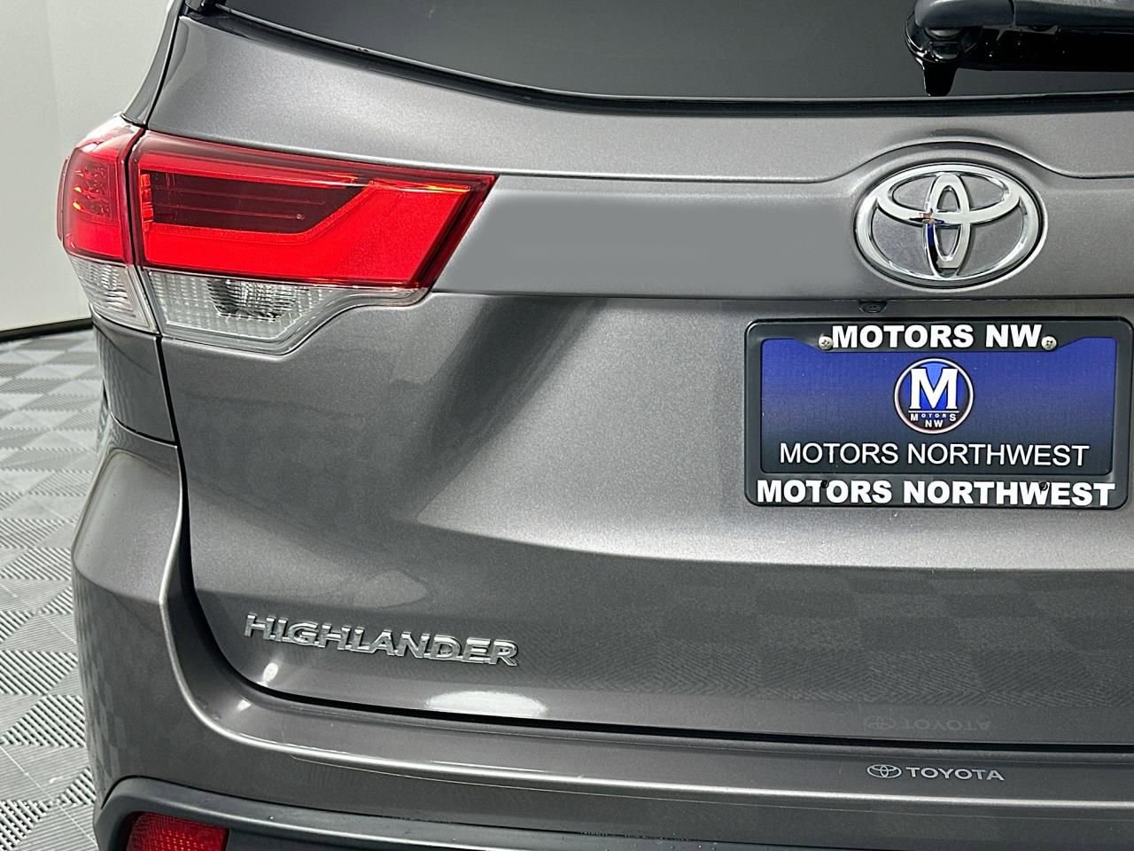 Used 2018 Toyota Highlander XLE image 23