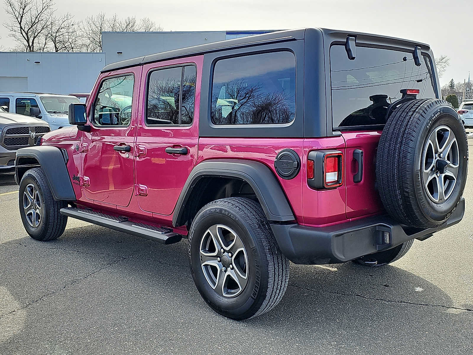 Used 2022 Jeep Wrangler Unlimited Sport image 4