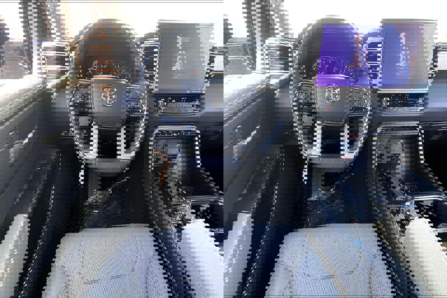 Used 2022 Toyota Tundra Limited image 6