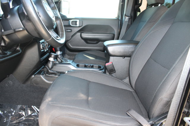 Used 2022 Jeep Wrangler Unlimited Sport AWD/4WD image 35