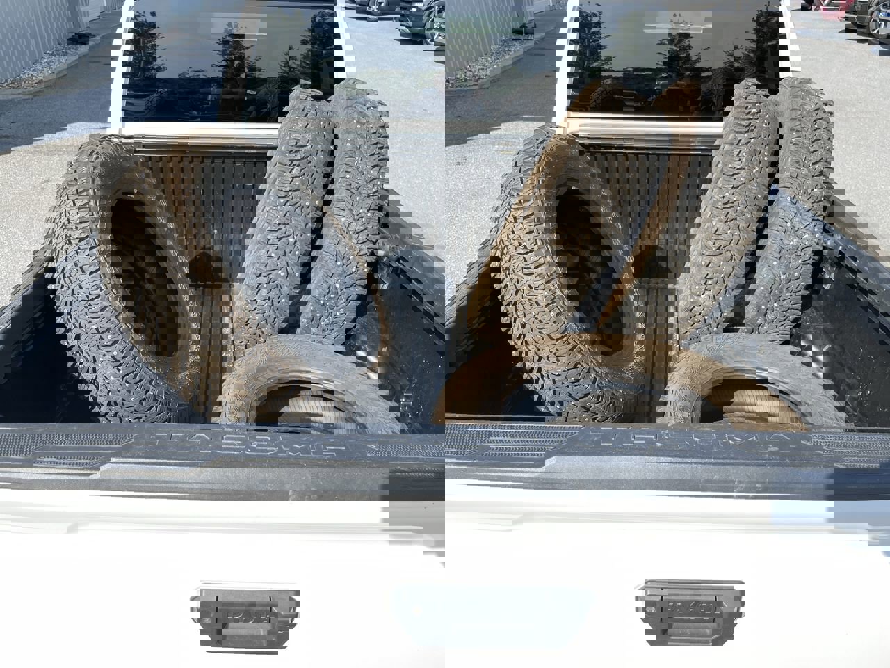 Used 2024 Toyota Tacoma SR image 23