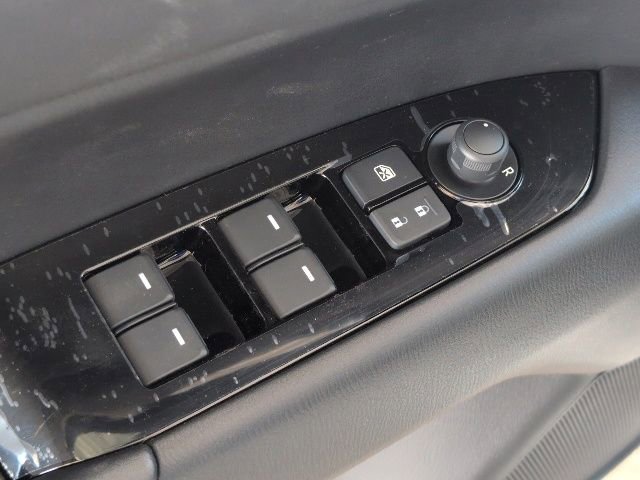 Used 2025 MAZDA CX-5 AWD 2.5 S w/ Preferred Package image 24