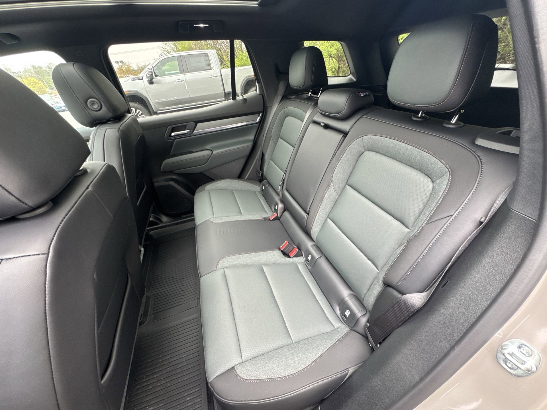 New 2026 GMC Terrain AT4 w/ Convenience Package III image 25