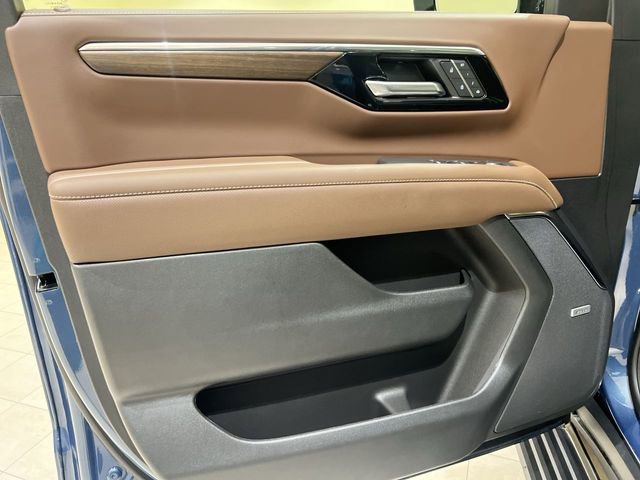 Certified 2026 Chevrolet Tahoe High Country AWD/4WD image 22