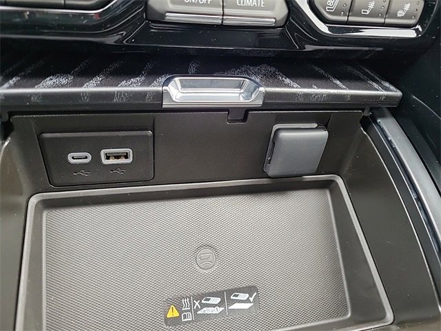 New 2024 GMC Yukon Denali w/ Advanced Technology Package image 34