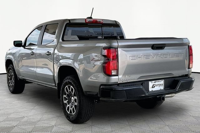 Used 2023 Chevrolet Colorado Z71 w/ Advanced Trailering Package AWD/4WD image 4