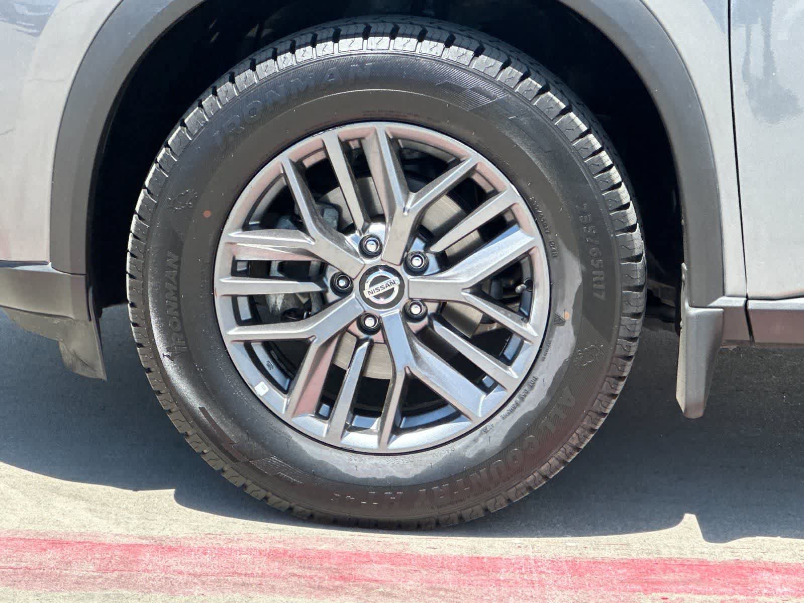 Used 2021 Nissan Rogue S AWD/4WD image 27