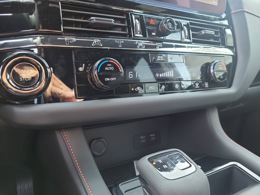 New 2026 Nissan Pathfinder Rock Creek image 19
