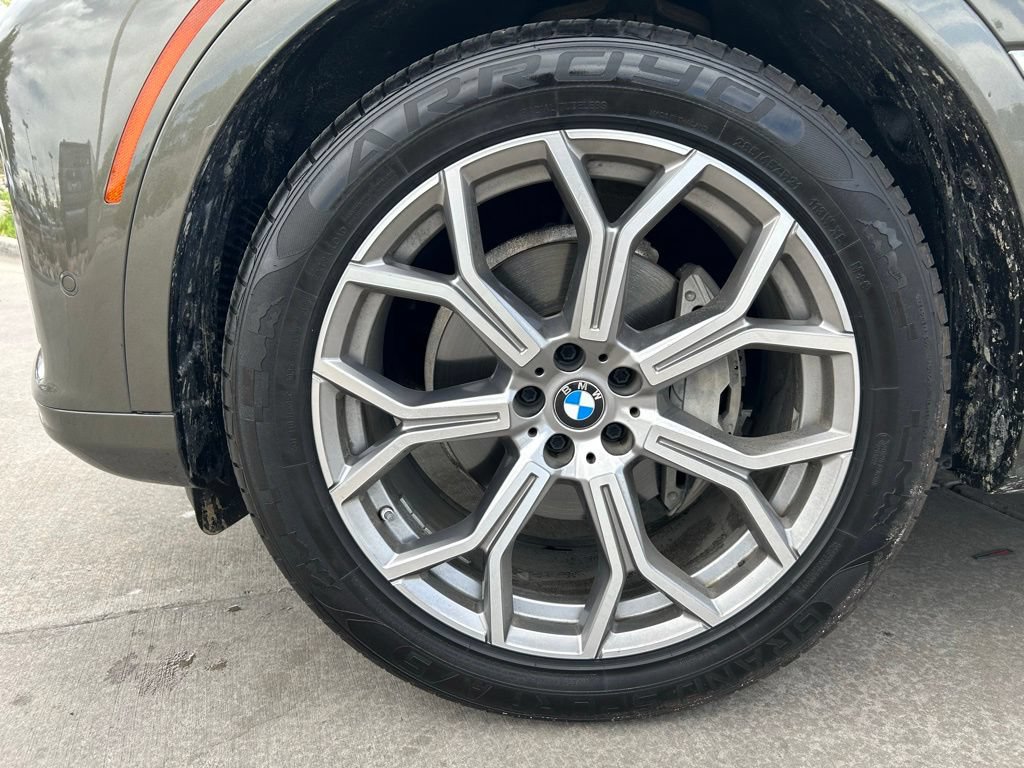 Used 2020 BMW X7 xDrive40i w/ Premium Package AWD/4WD image 34