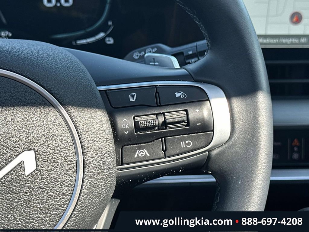 Certified 2025 Kia Sportage EX w/ EX Premium Package image 24