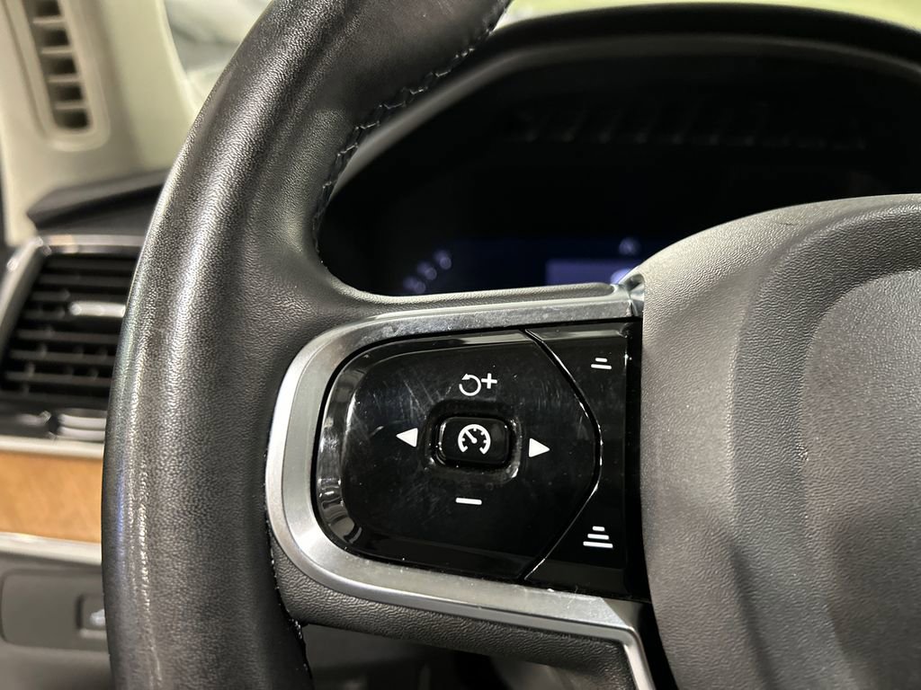Certified 2023 Volvo XC90 B5 Plus w/ Protection Package image 13