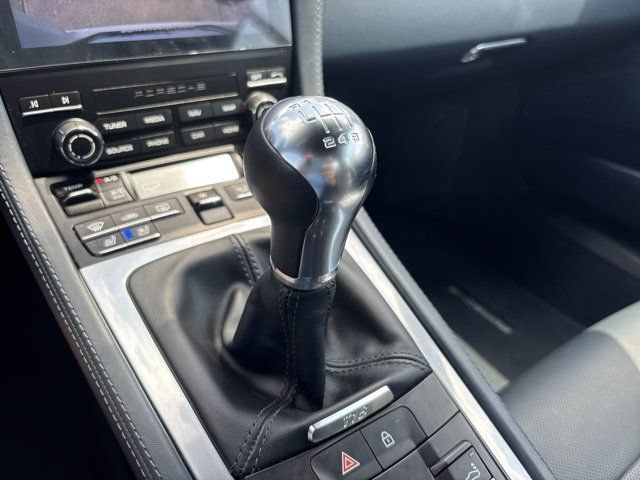 Used 2024 Porsche 718 Cayman w/ Premium Package RWD image 34