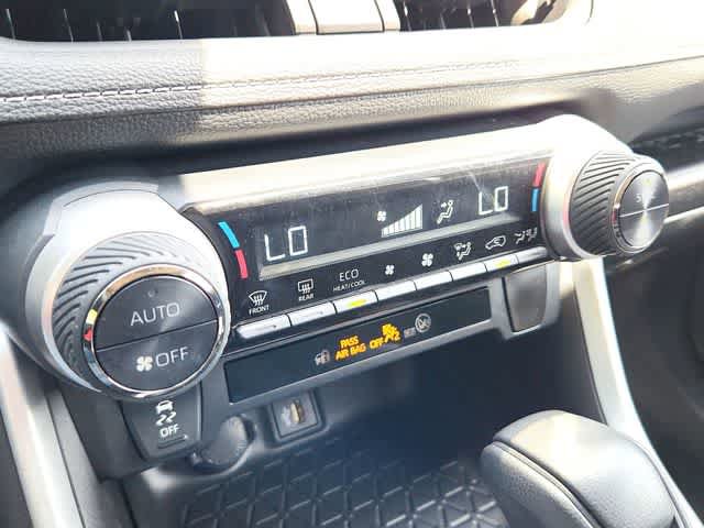 Certified 2024 Toyota RAV4 LE AWD/4WD image 24