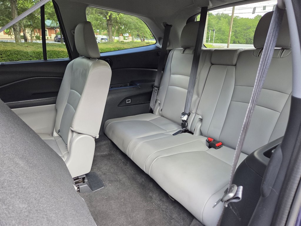 Used 2016 Honda Pilot Touring image 26