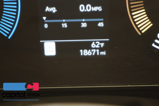 Used 2025 Hyundai Kona SEL AWD/4WD image 15