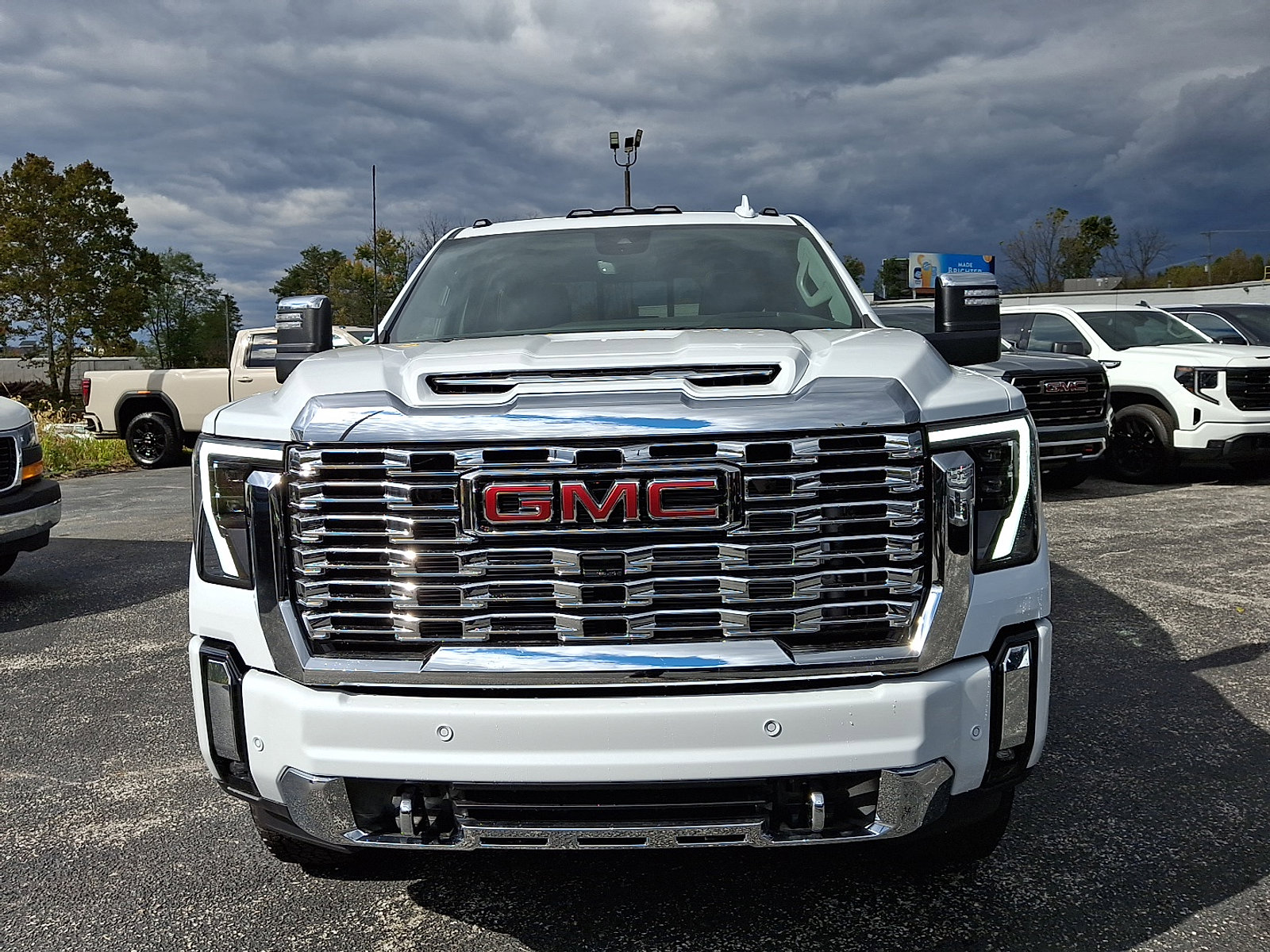New 2026 GMC Sierra 2500 Denali w/ Denali Reserve Package image 2