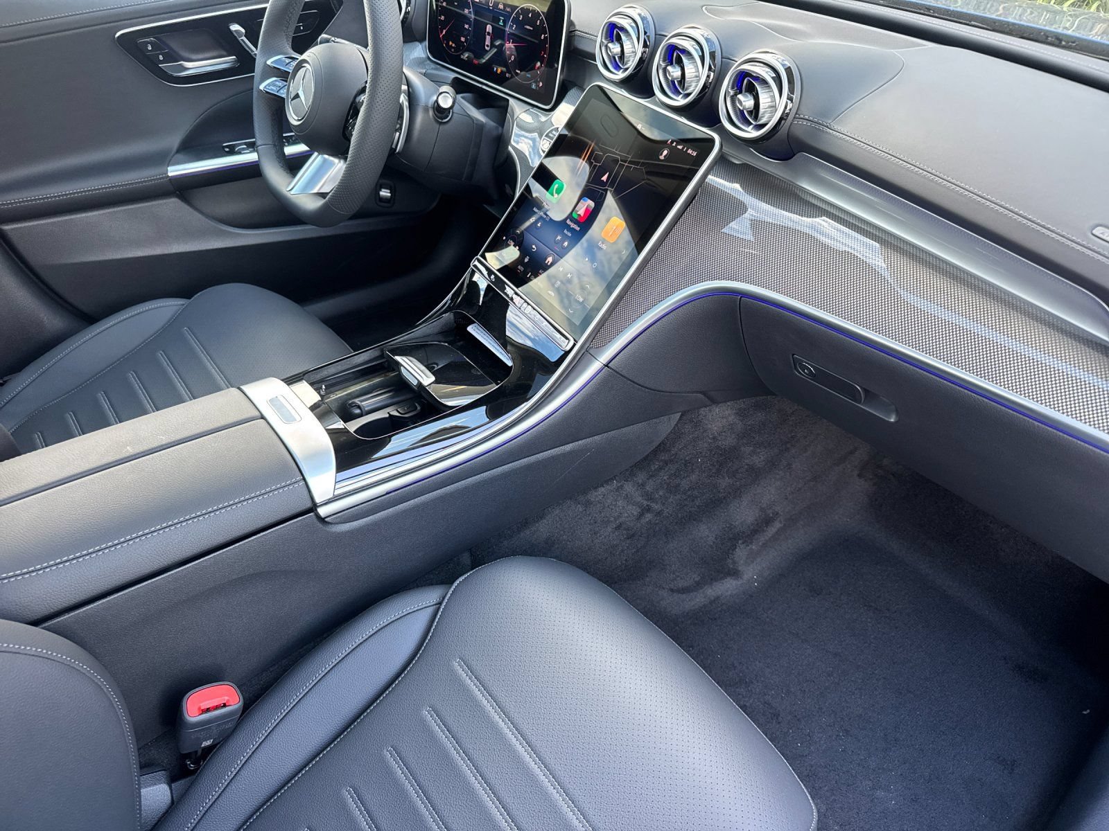 New 2026 Mercedes-Benz C 300 4MATIC Sedan image 15