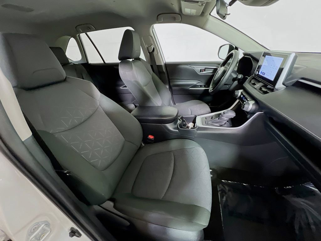 Certified 2025 Toyota RAV4 XLE AWD/4WD image 25