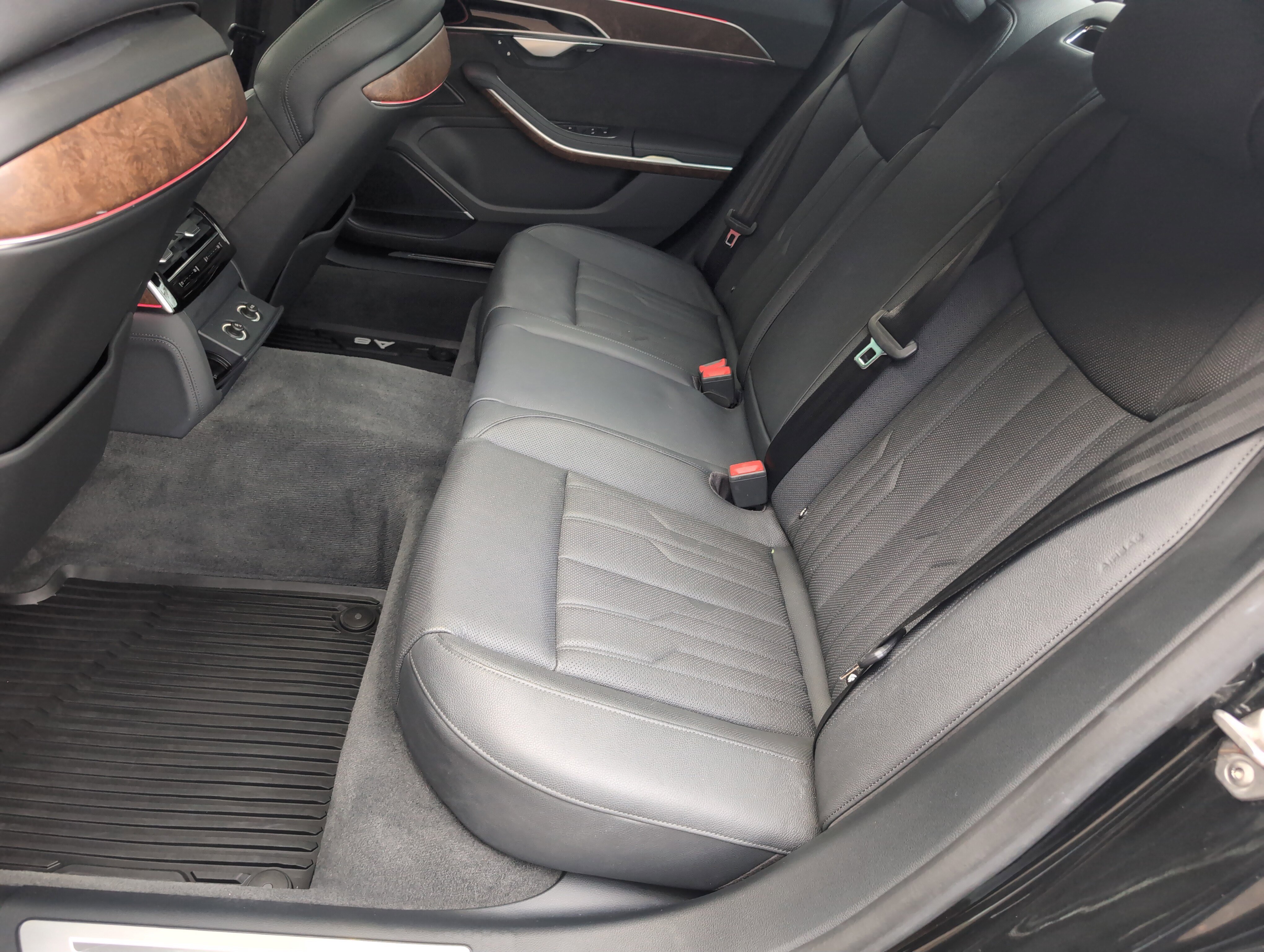 Used 2021 Audi A8 L 3.0T image 30