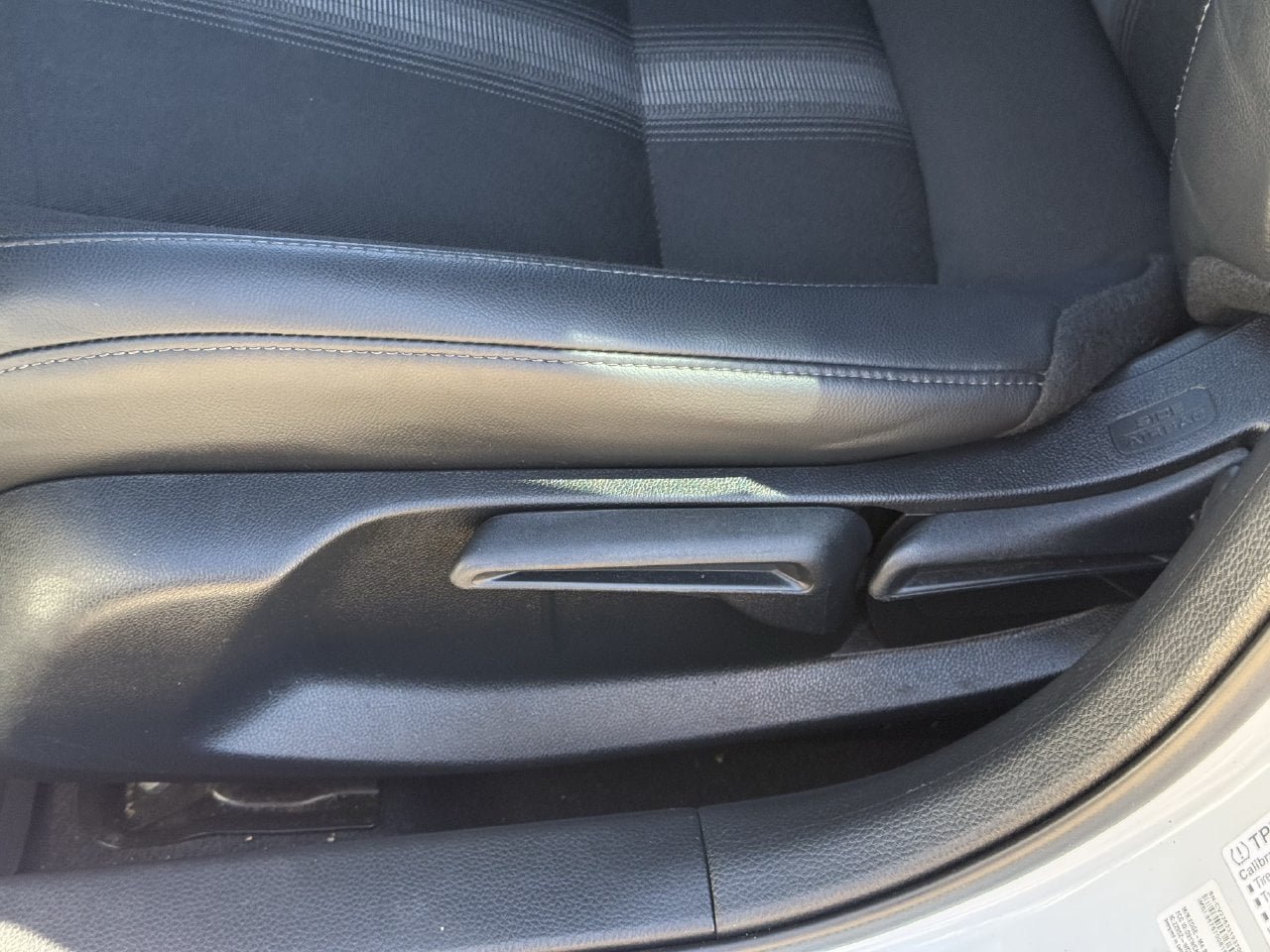 Used 2023 Honda Civic Sport image 25