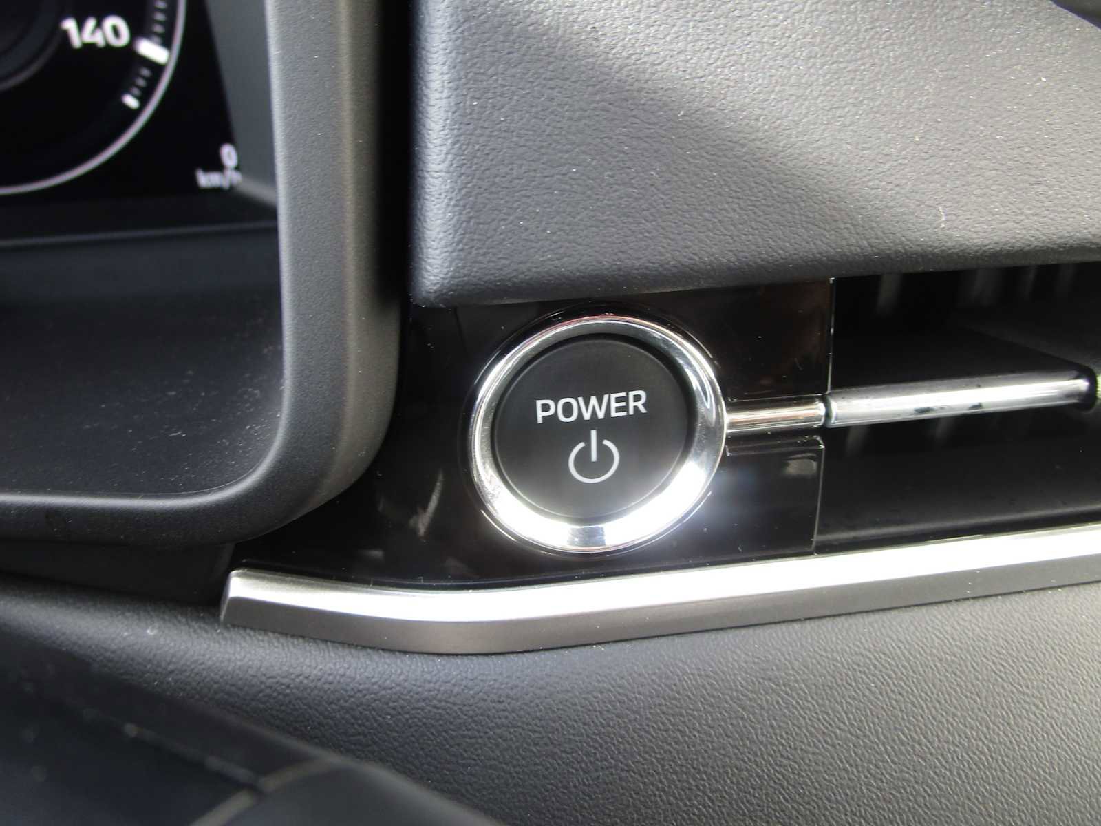 Used 2023 Mitsubishi Outlander SE image 31