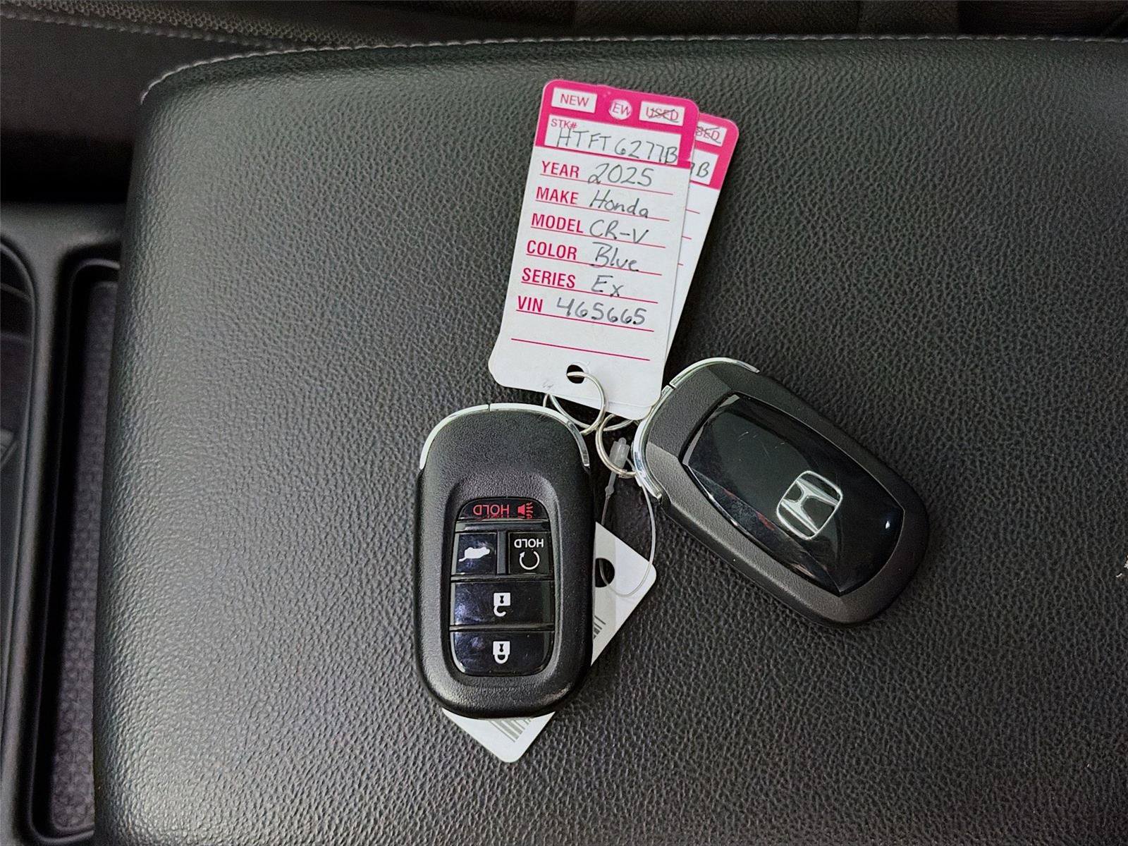 Used 2025 Honda CR-V EX image 4